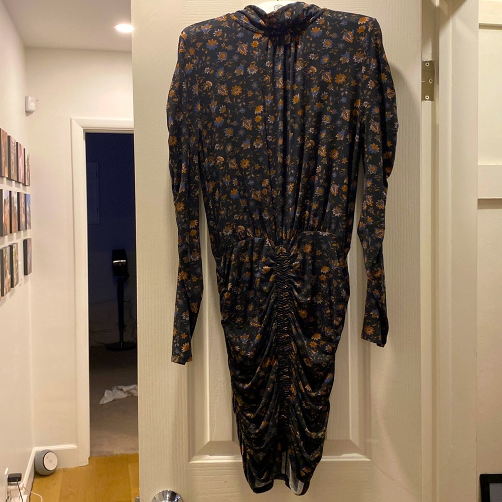 Evereve rouched mini dress with keyhole back &button neck. never worn, medium